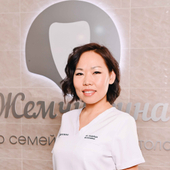 Занданова Надежда Валериевна, стоматолог-терапевт