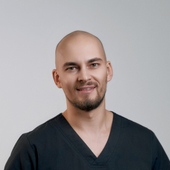 Никифоров Илья Алексеевич, стоматолог-ортопед