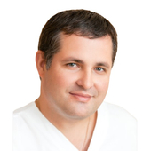 Юрлов Александр Викторович, стоматолог-хирург