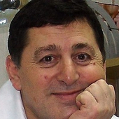 Джикия Иван Аполлонович, стоматолог-терапевт