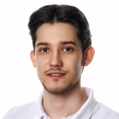 Атаханов Тимур Абдулнасирович, стоматолог-хирург