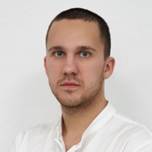 Неустроев Дмитрий Маратович, стоматолог-ортопед