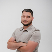 Чурилов Михаил Александрович, стоматолог-терапевт