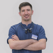 Исмаилов Магомедхан Исмаилович, стоматолог-терапевт