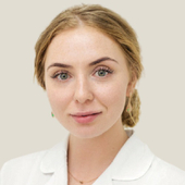 Эйгер Александра Эдуардовна, стоматолог-терапевт