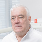 Алексеенко Валерий Валентинович, стоматолог-ортопед