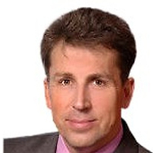 Онопа Евгений Николаевич, стоматолог-терапевт