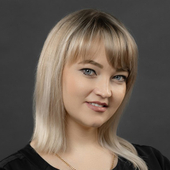 Бурухина Алина Ивановна, стоматолог-терапевт