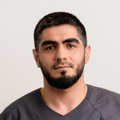 Курбанов Арсен Магомедкамилович, стоматолог-эндодонт