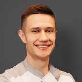 Малюков Юрий Андреевич, стоматолог-хирург