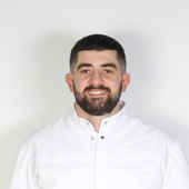 Тулатов Заур Валерьевич, стоматолог-хирург