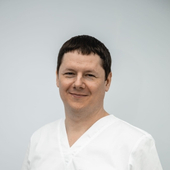 Лукашов Вадим Анатольевич, стоматолог-хирург