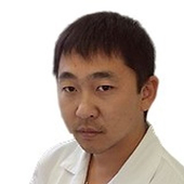 Пак Евгений Олегович, хирург