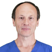 Молодых Олег Станиславович, мануальный терапевт