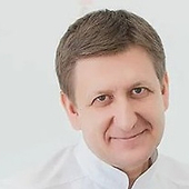 Орешака Олег Васильевич, стоматолог-ортопед