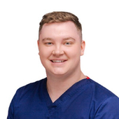 Усачев Андрей Русланович, стоматолог-хирург