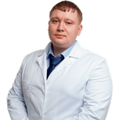 Ошурков Максим Александрович, стоматолог-терапевт