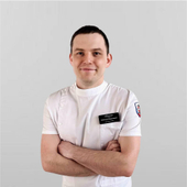 Попов Никита Владиславович, стоматолог-терапевт