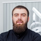 Ганапиев Арслан Омариевич, стоматолог-хирург