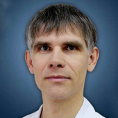 Максимов Сергей Владимирович, стоматолог-хирург