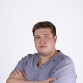 Стародубцев Никита Сергеевич, стоматолог-ортопед