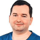 Рыбаков Евгений Анатольевич, стоматолог-хирург
