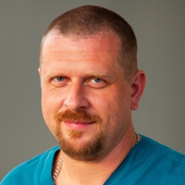 Каратай Сергей Александрович, стоматолог-хирург