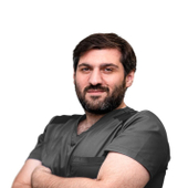 Крихели Михаил Борисович, стоматолог-терапевт