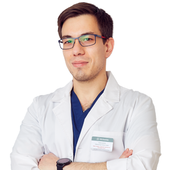 Хангиреев Александр Бахытович, хирург