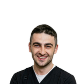 Узденов Мурат Салисович, стоматолог-хирург