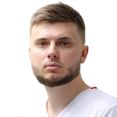 Антонов Роман Германович, стоматолог-хирург