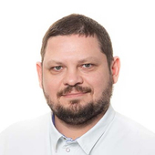 Селезнев Виктор Евгеньевич, стоматолог-хирург