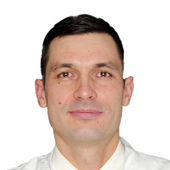 Панкратов Денис Константинович, стоматолог-хирург