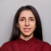 Мовсесова Лусинэ Мовсесовна, стоматолог-терапевт