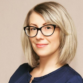 Назарова Елена Михайловна, стоматолог-терапевт