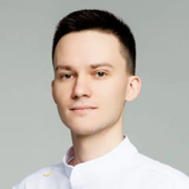 Макаров Даниил Евгеньевич, стоматолог-хирург