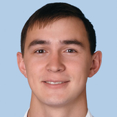 Михайлов Роман Анатольевич, стоматолог-хирург