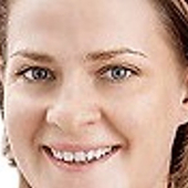 Максимова Анна Евгеньевна, стоматолог-терапевт