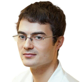 Батаев Дмитрий Сергеевич, стоматолог-хирург