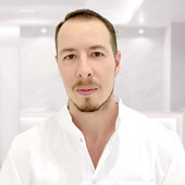 Сурков Артем Николаевич, массажист