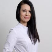 Мирзоева Александра Александровна, врач-косметолог