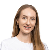 Мищур Виктория Валерьевна, стоматолог-хирург