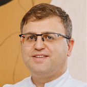 Фарха Ияд Фавазович, врач-косметолог