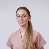 Сотникова Дария Александровна, стоматолог-хирург