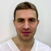 Калинин Дмитрий Сергеевич, стоматолог-терапевт