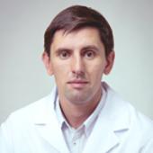 Леонов Евгений Борисович, хирург-ортопед