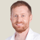 Григорица Евгений Викторович, стоматолог-терапевт