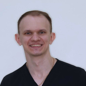 Ефимик Михаил Витальевич, стоматолог-хирург