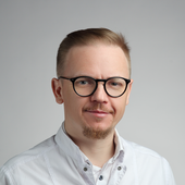 Сарандаев Александр Александрович, стоматолог-ортопед