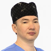 Казакбаев Артур Амирович, офтальмолог-хирург